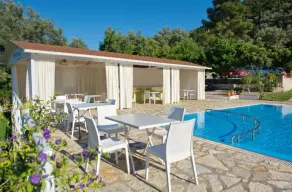 Vliho Bay Suites & Apartments - Image 5