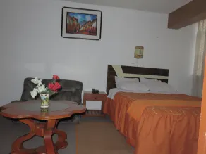 Dennys House Cusco - Image 2