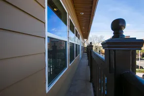 Carondelet Street Modern Suites - Image 3