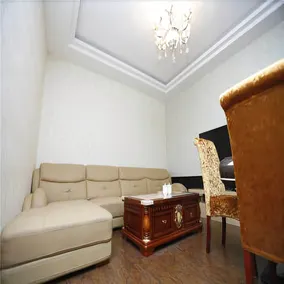 Jixie Forest Farm Dingsheng International Hotel - Image 4