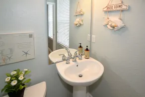 Luxury Retreat - Image 4