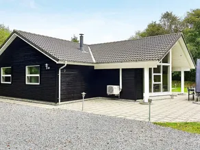 Spacious Holiday Home in Jutland With Relaxing Whirlpool - Image 5