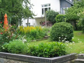Villa With Garden on the Edge of the Forest - Image 4