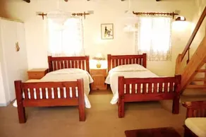 Ganda Lodge - Image 3