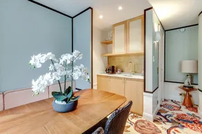 Pick A Flat's - A Bedroom in Le Marais - Image 5