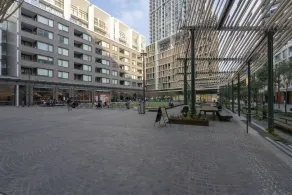 Modern Apartment in Darling Harbour - Image 4