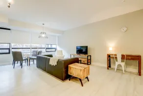 The Met Apartments by Corporate Stays - Image 4