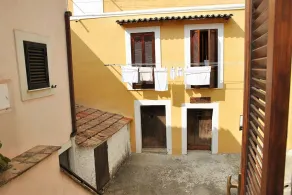 Air-conditioned Triple Room Caprera - Image 5