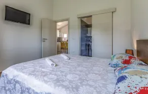 Amazing Home in Jasenovica With Wifi, Outdoor Swimming Pool and 4 Bedrooms - Image 2