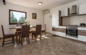 Nice Home in Cista Velika With 3 Bedrooms, Wifi and Outdoor Swimming Pool - Image 3