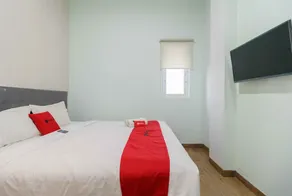 RedDoorz near Centre Point Mall Medan 2 - Image 2