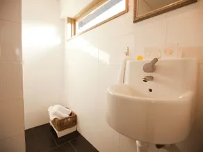Cozy Cottage in Bergen with Terrace - Image 2
