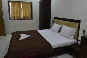 Hotel Dolphin - Image 4