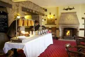 The Hunters Lodge Hotel - Image 4