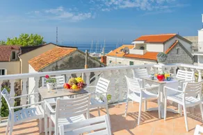 Apartment With 2 Bedrooms in Baška Voda, With Wonderful sea View, Furn - Image 4