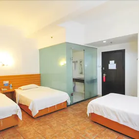 San Ya Hong Wan Hotel - Image 5