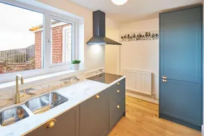 Host Stay Seaview Cottage - Image 2