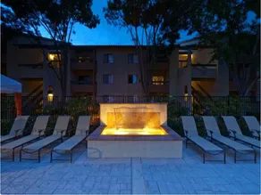 Global Luxury Suites at Villa Street - Image 5
