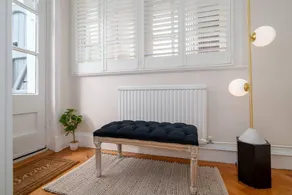 Classic Designer Beautiful 1 Bed Home With Parking - Image 5
