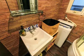 Luxe apartment 202 - Image 5