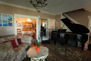 River Lily Inn Bed and Breakfast - Image 5