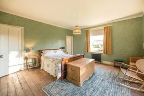 Red House Farm, East Green - Image 3