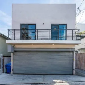 Breakwater by Avantstay Venice Bungalow w/ Rooftop Patio Close to Beach! - Image 5