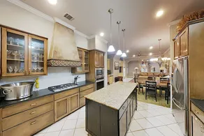 West Lake Wonder W/ Private Pool & Outdoor Kitchen 6 Bedroom Home - Image 2