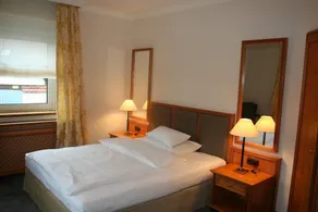 Kleines Hotel - Image 2