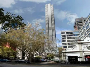 2B2B Apartment in collin street Melbourne - Image 3