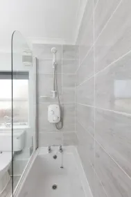 Amazing Apartments - Annandale Street - Image 2