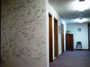 Red Carpet Motel - Image 3