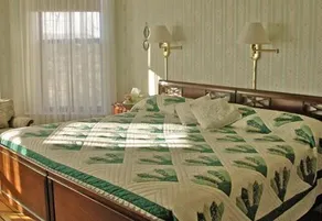 Florentine Manor Heritage B&B - Image 4