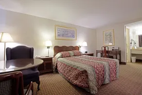 Americas Best Value Inn - Image 5