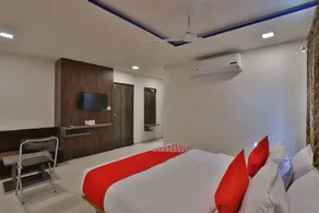 Hotel Meridan Palace By OYO Rooms - Image 2