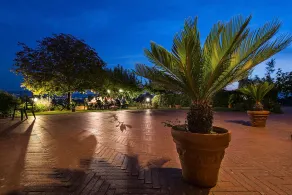 La Torre Apartments - Image 4