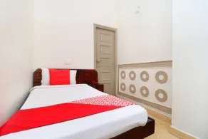 OYO 16098 Hotel Amrit - Image 2