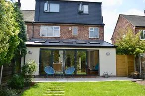 Spacious 3 Bedroom House in Didsbury Manchester - Image 3