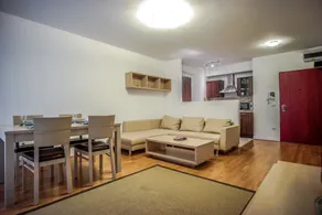 Budapest Heart Apartments - Image 4