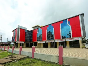 OYO 9262 Recluse Premiere Hotel - Image 4