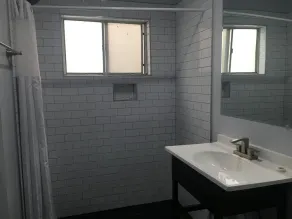NOHO Hotel - Image 2