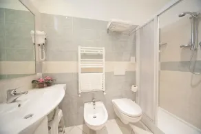Hotel Lara - Image 5