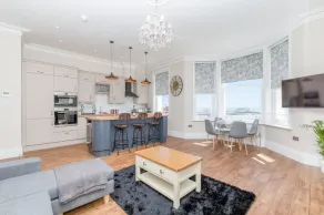 Marina Vista - Image 5