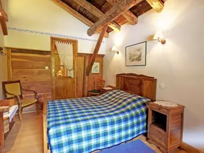 Superb Savoyard Traditional Chalet Located 500 m From the Slopes - Image 5
