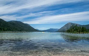 Salmon Chalet - Image 2