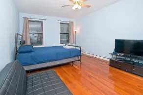Lovely Studio on Upper East Side - Image 4
