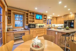 Seventh Heaven Chalet - Image 4
