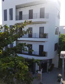 La Cool House - Image 3