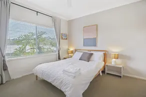 Sapphire Cottage - Image 2