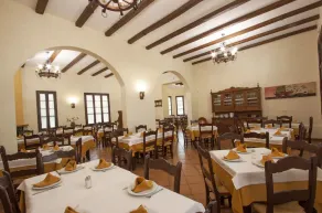 Hotel Puerta de la Sierra - Image 2